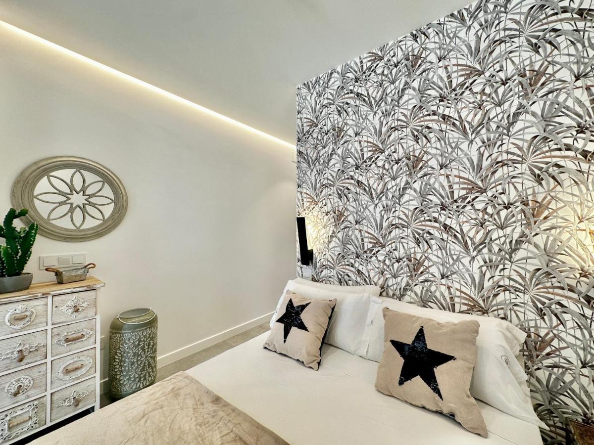 Loft 18 Beachfront Marbella Center Bagian luar foto