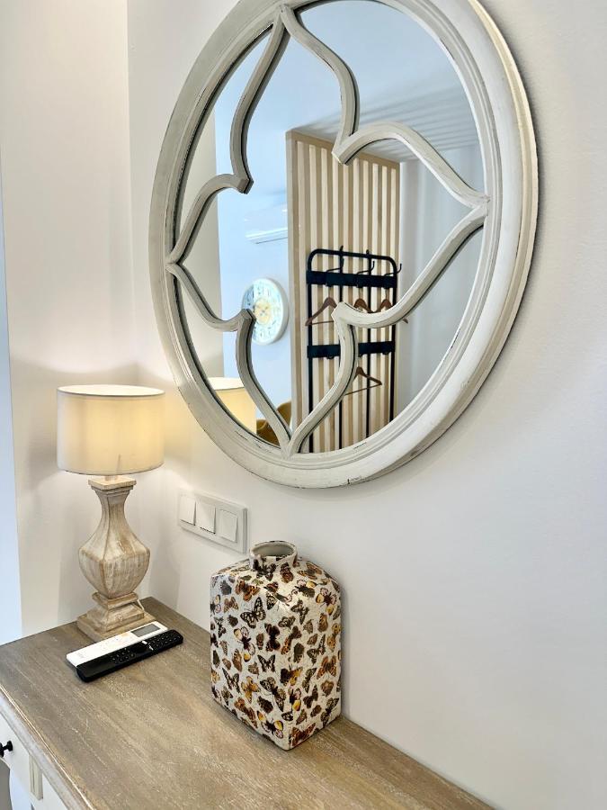 Loft 18 Beachfront Marbella Center Bagian luar foto