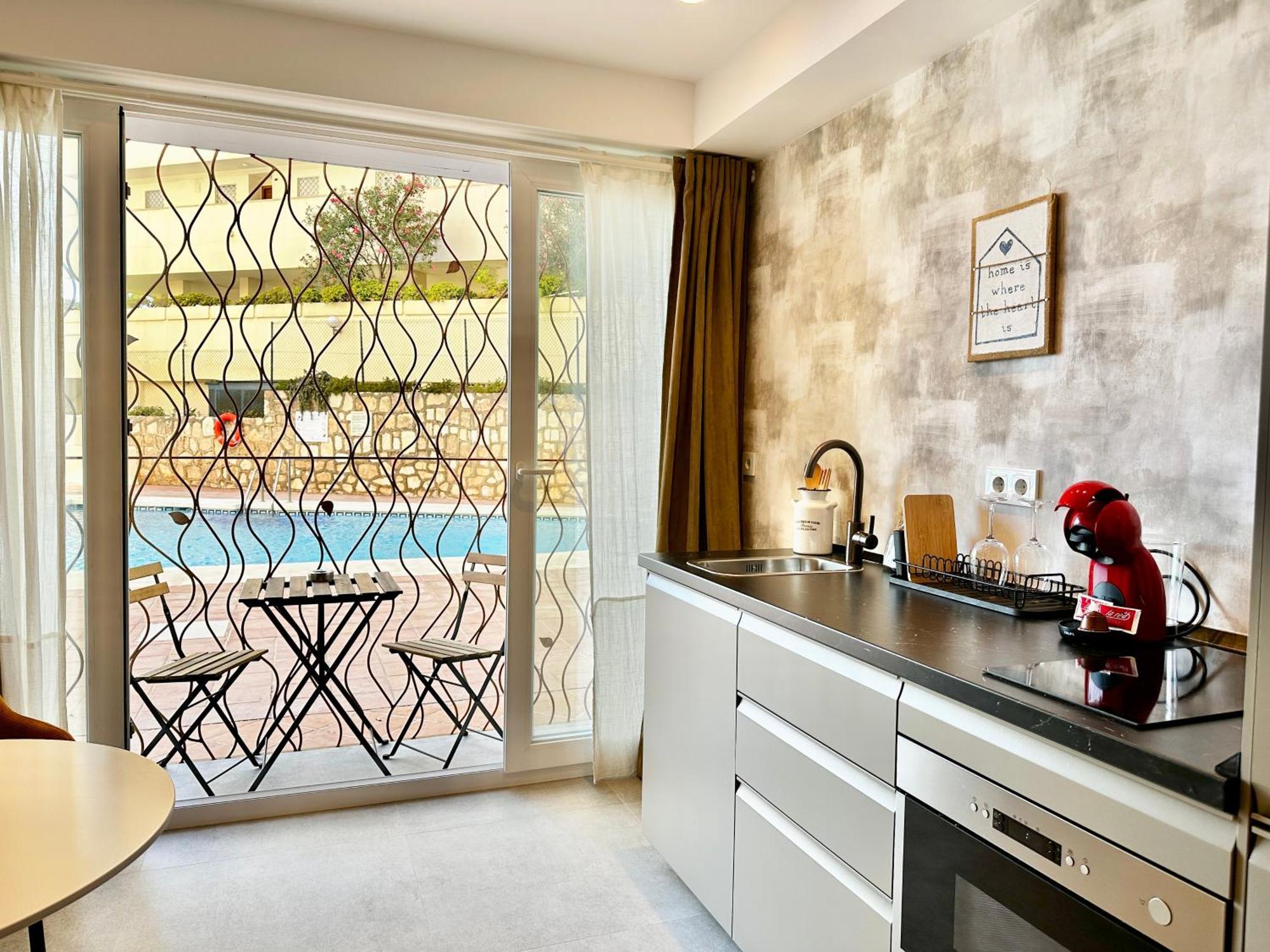 Loft 18 Beachfront Marbella Center Bagian luar foto