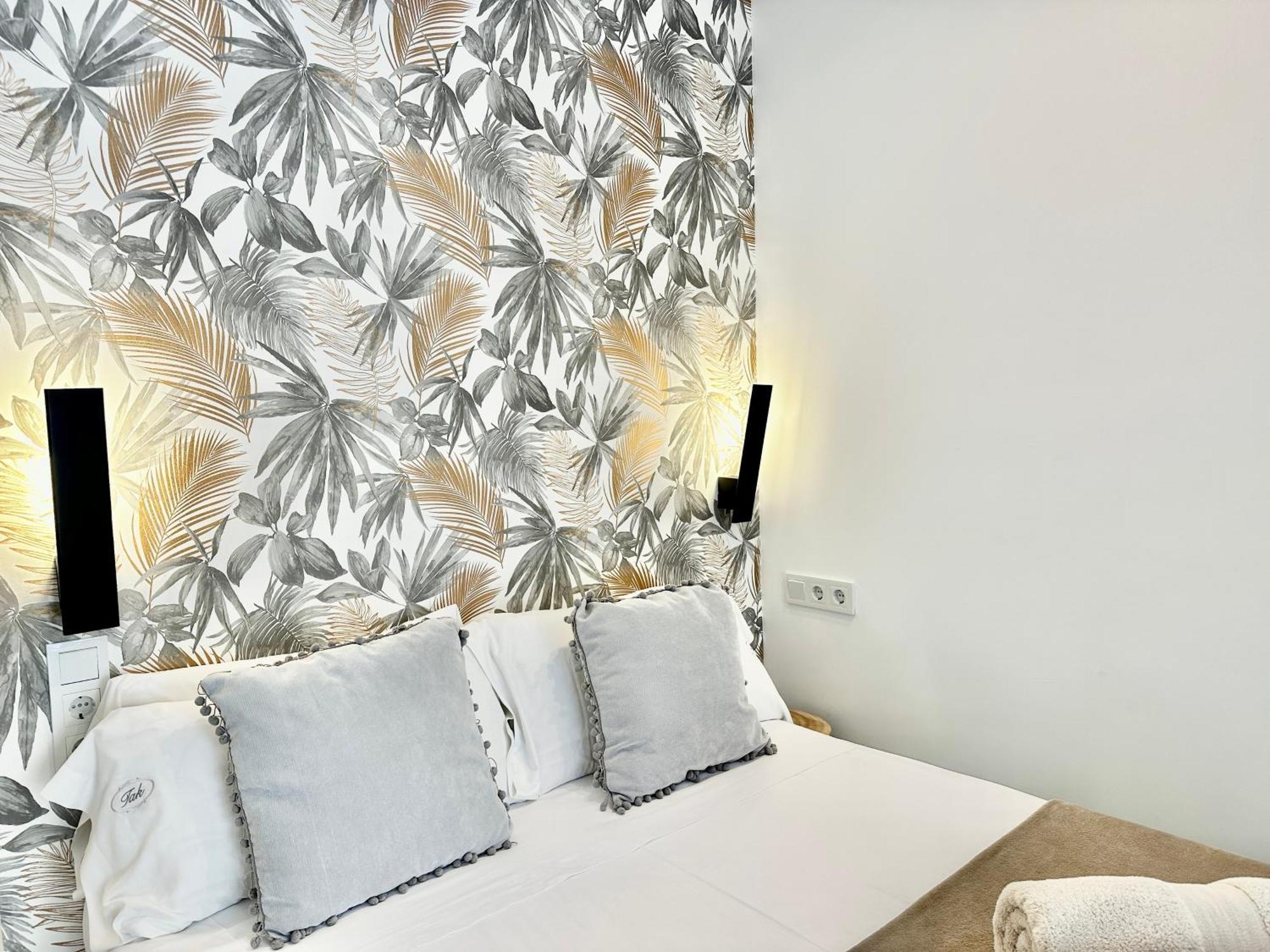Loft 18 Beachfront Marbella Center Bagian luar foto